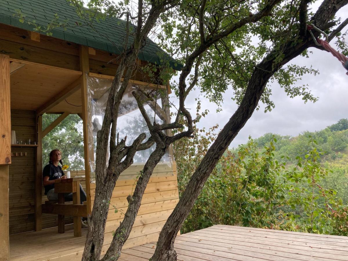 Cabane Bivouac Avec Echelle A L'Ombre Des Chenes Idrac-Respailles ภายนอก รูปภาพ