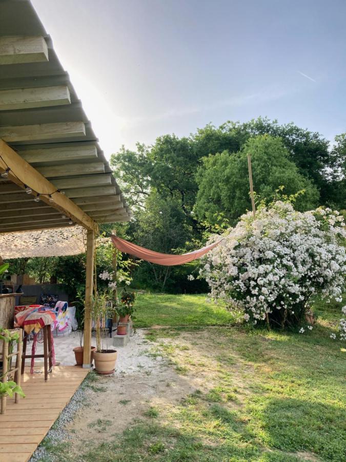 Cabane Bivouac Avec Echelle A L'Ombre Des Chenes Idrac-Respailles ภายนอก รูปภาพ